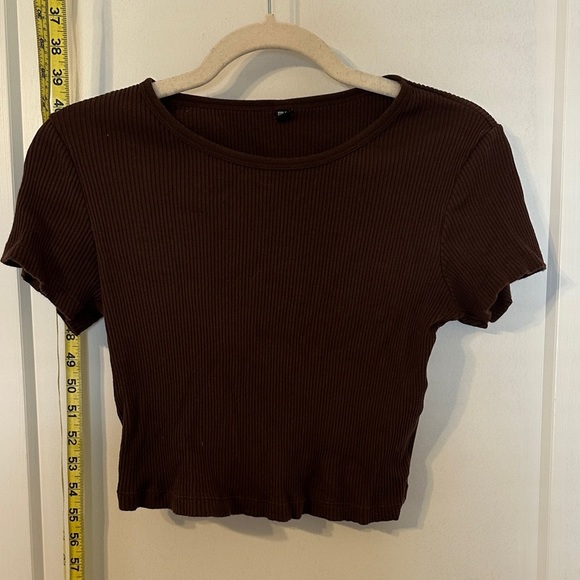 Uniqlo Dark Brown Ribbed Crop Top - Picture 1 of 4